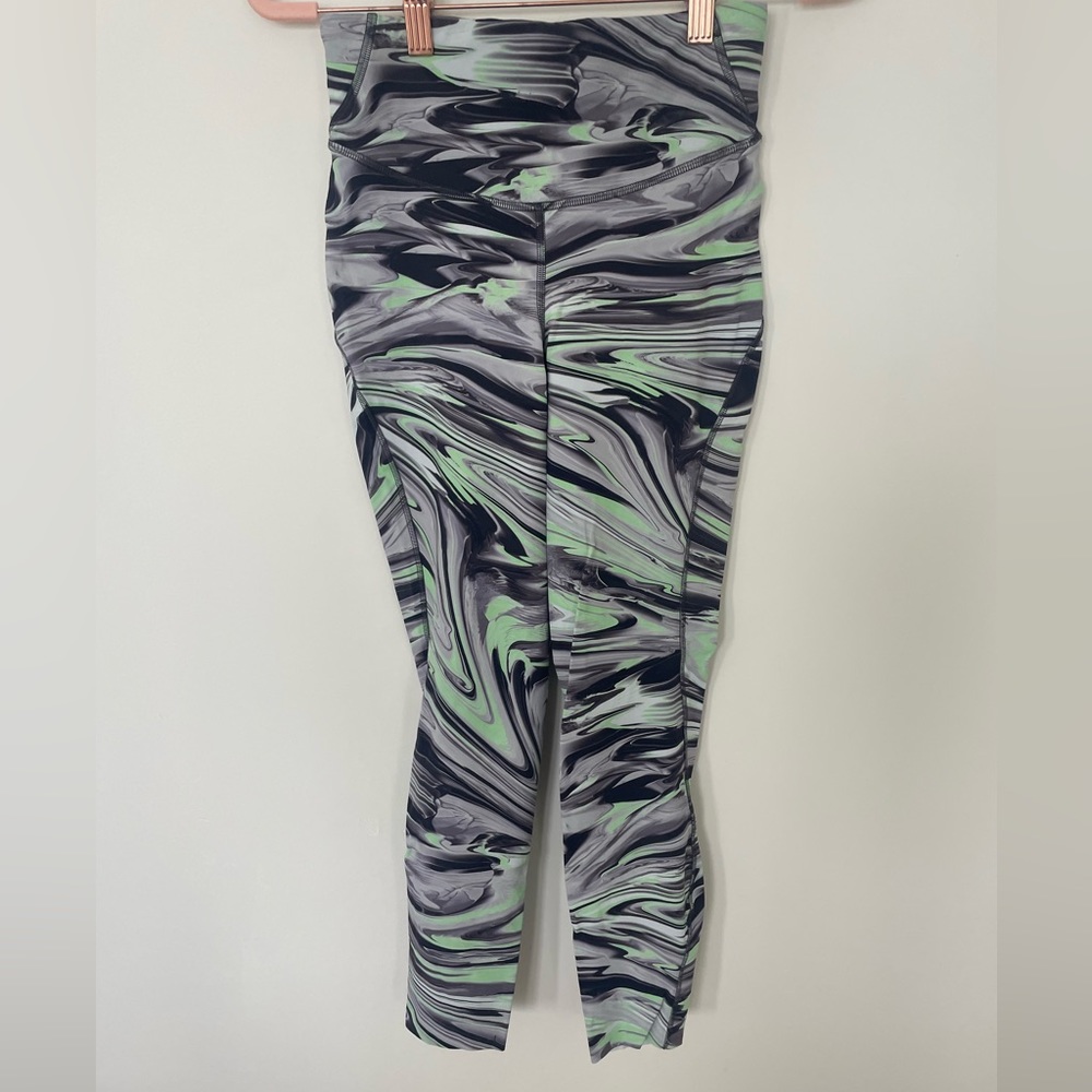 Lululemon Swirl print leggings